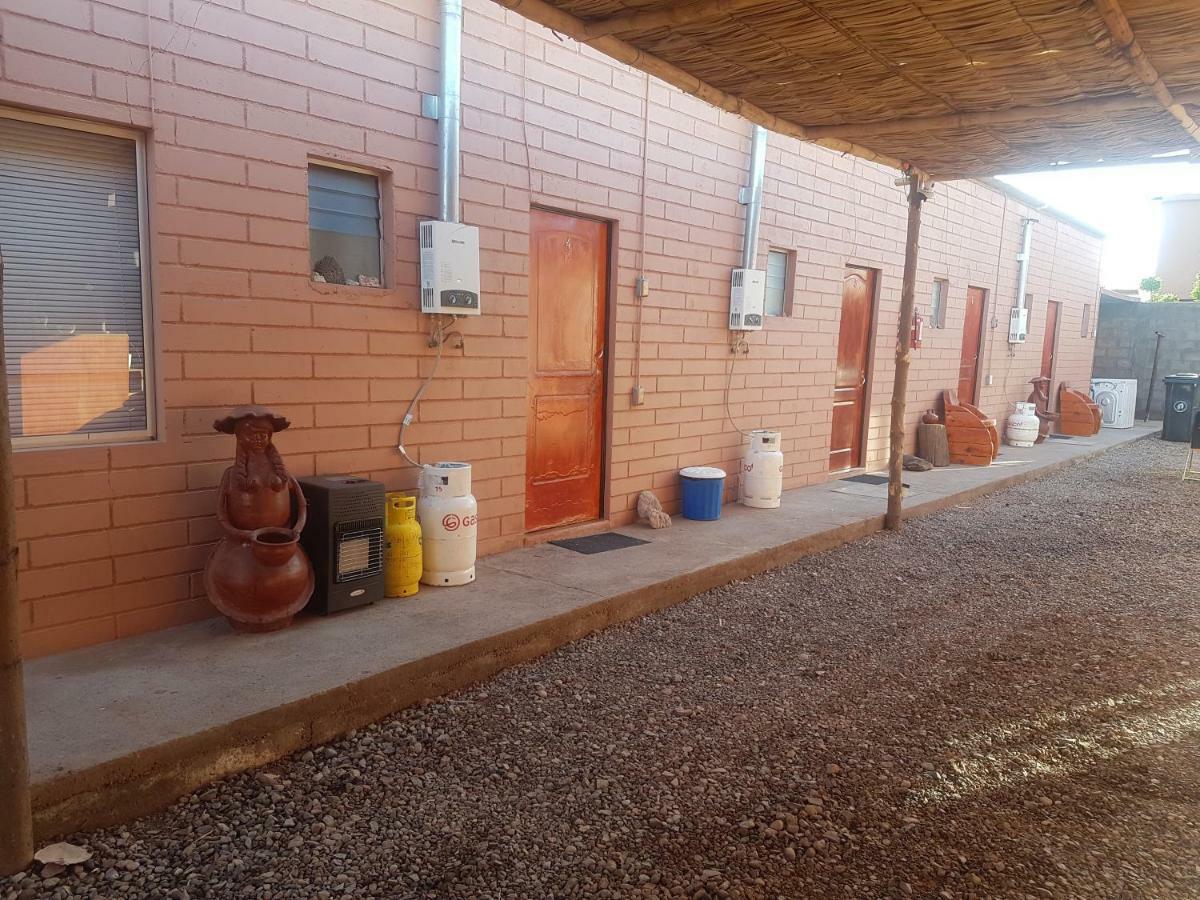 نزل سان بيدرو دي أتاكامافي Hostal Nuevo Sol Y Viento المظهر الخارجي الصورة